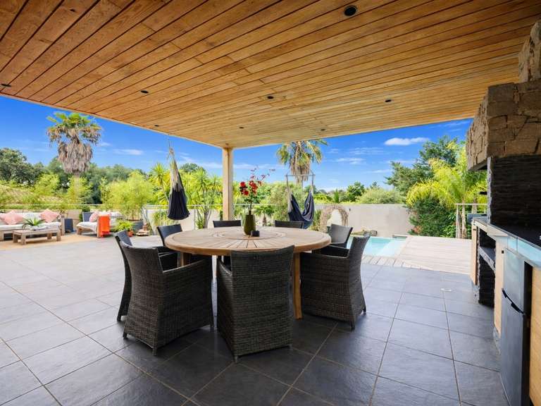 Maison Porto-Vecchio - 4 chambres - 200m²
