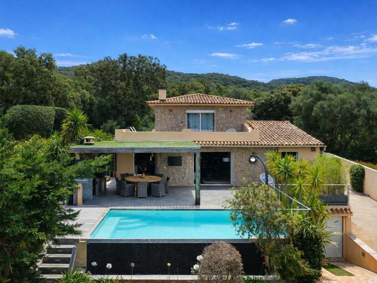 Maison Porto-Vecchio - 4 chambres - 200m²