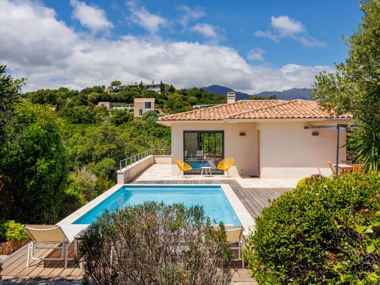 Maison Porto-Vecchio - 4 chambres - 186m²