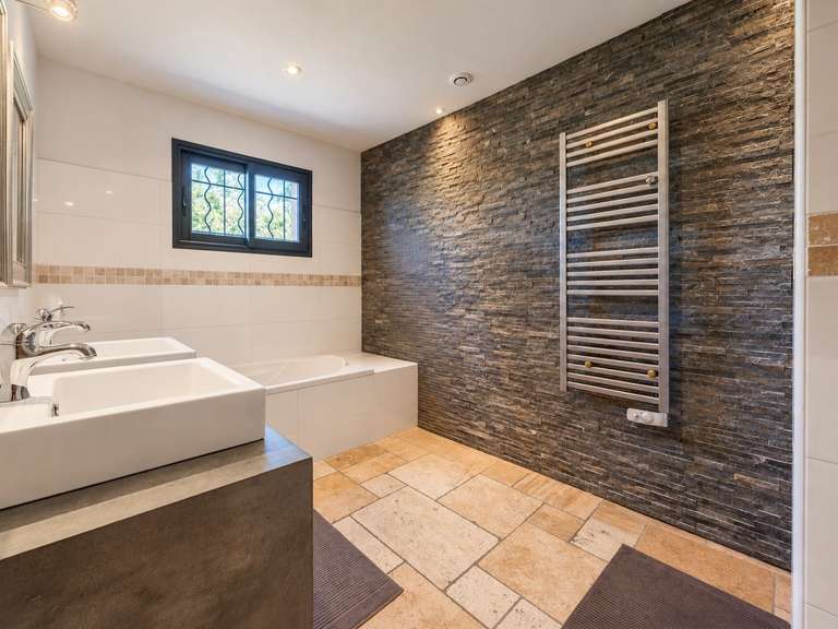 Maison Porto-Vecchio - 4 chambres - 186m²