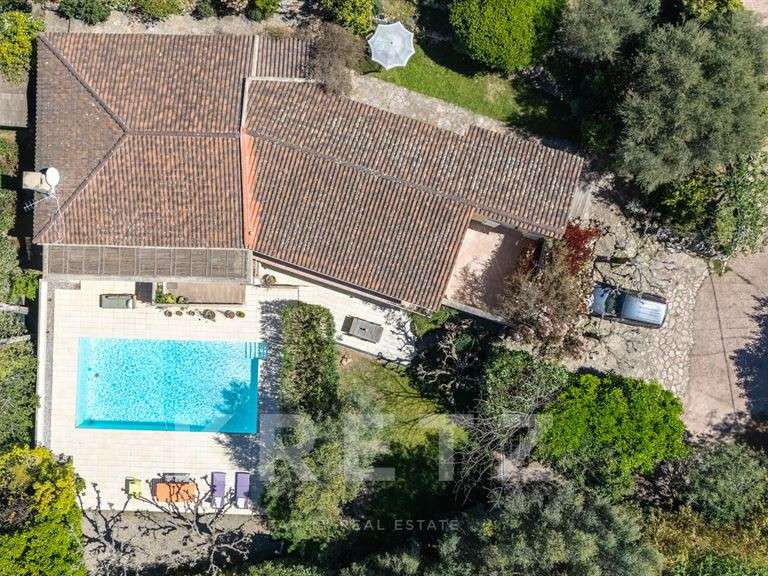Maison Porto-Vecchio - 4 chambres - 234m²