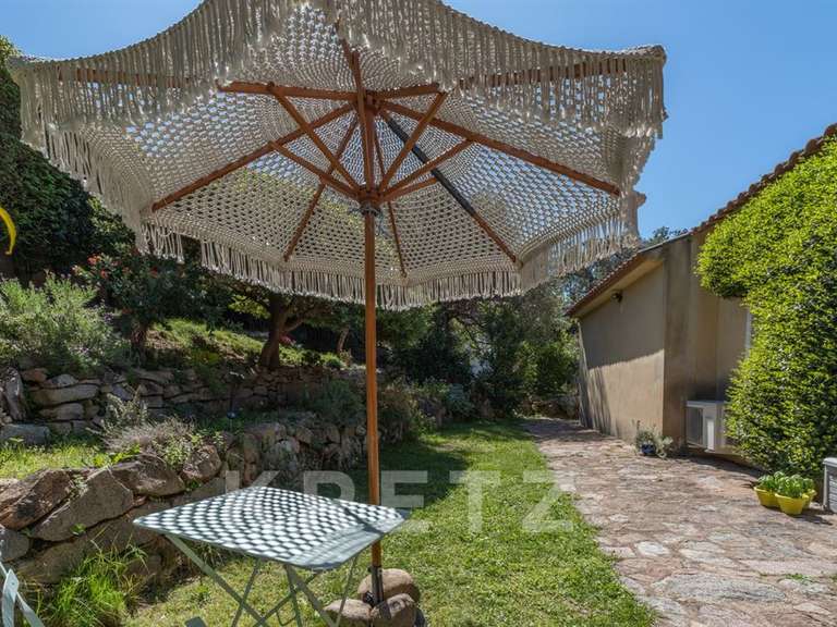 Maison Porto-Vecchio - 4 chambres - 234m²