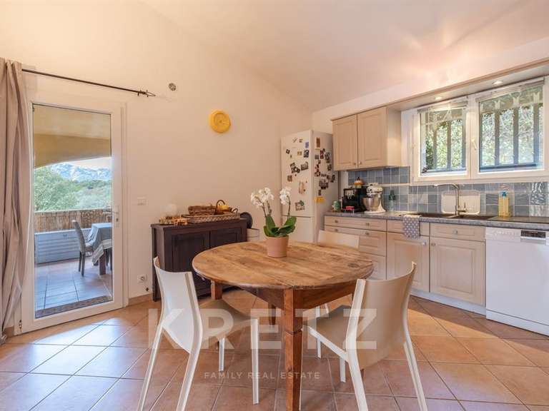 Maison Porto-Vecchio - 4 chambres - 234m²