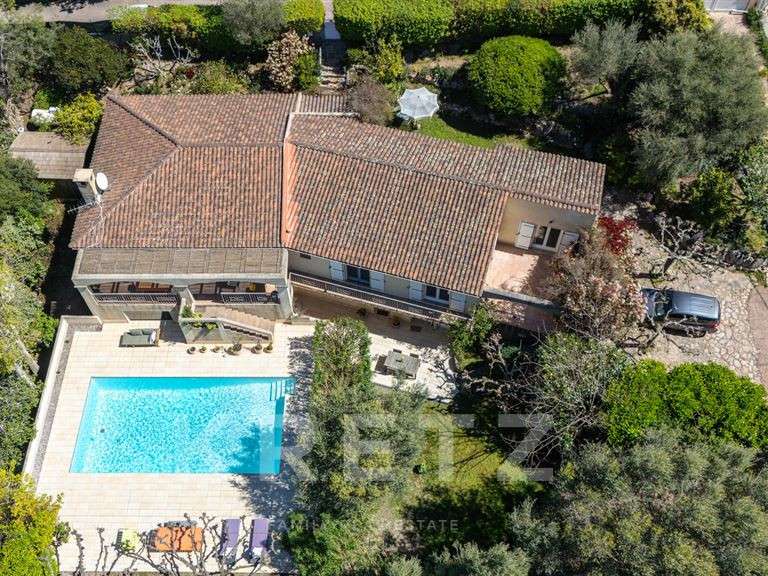 Maison Porto-Vecchio - 4 chambres - 234m²