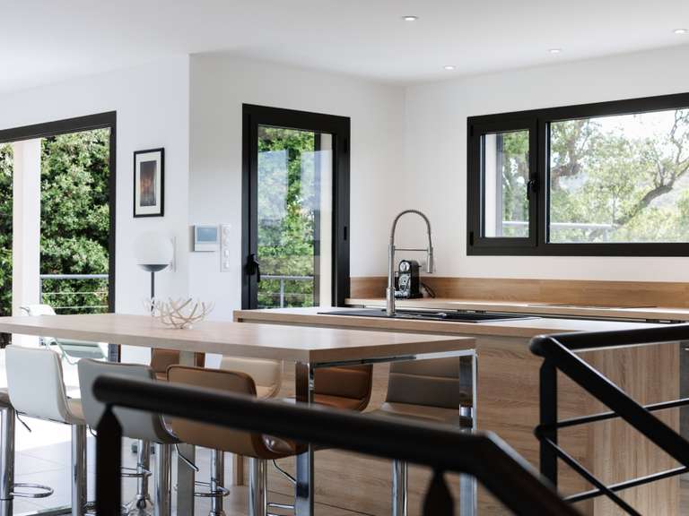 Maison Porto-Vecchio - 5 chambres - 300m²