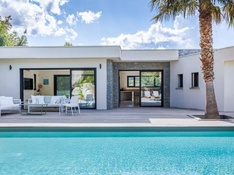 Maison Porto-Vecchio - 5 chambres - 300m²