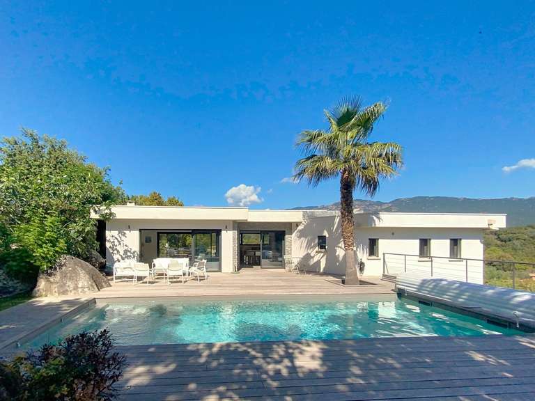 Maison Porto-Vecchio - 5 chambres - 300m²