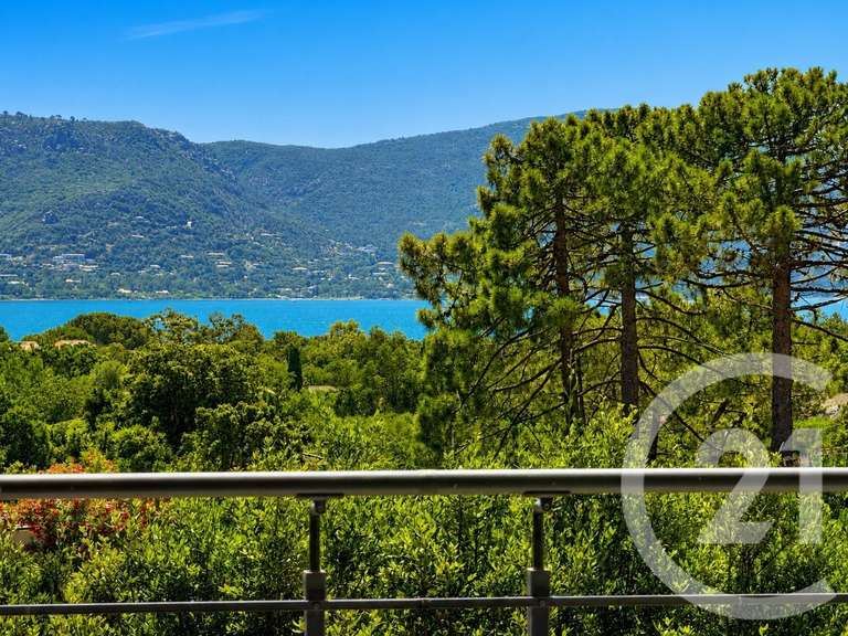 Maison Porto-Vecchio - 3 chambres - 128m²