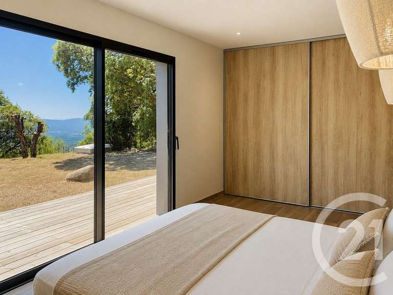 Maison Porto-Vecchio - 3 chambres - 209m²
