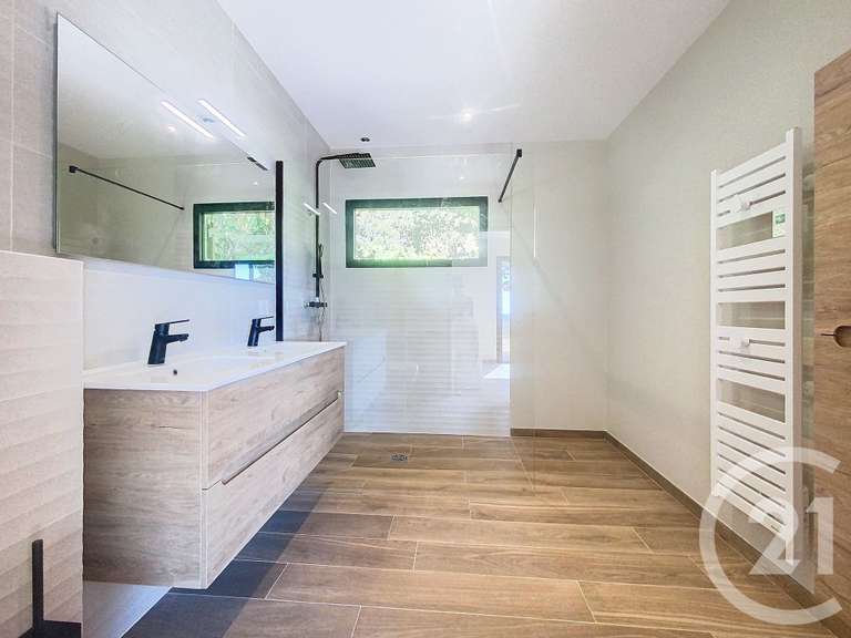 Maison Porto-Vecchio - 3 chambres - 209m²