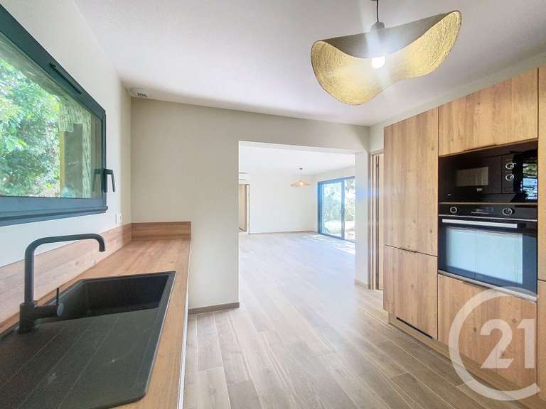 Maison Porto-Vecchio - 3 chambres - 209m²