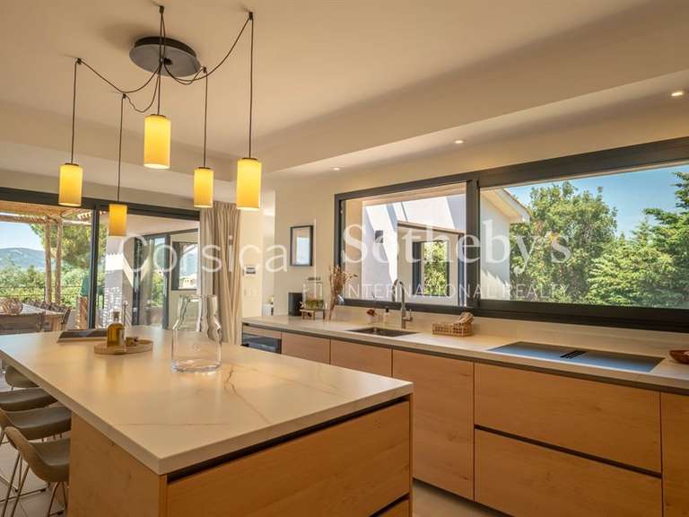 Maison Porto-Vecchio - 5 chambres - 230m²