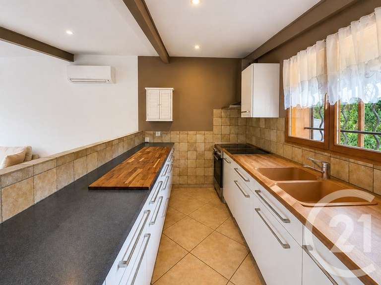 Maison Porto-Vecchio - 4 chambres - 137m²