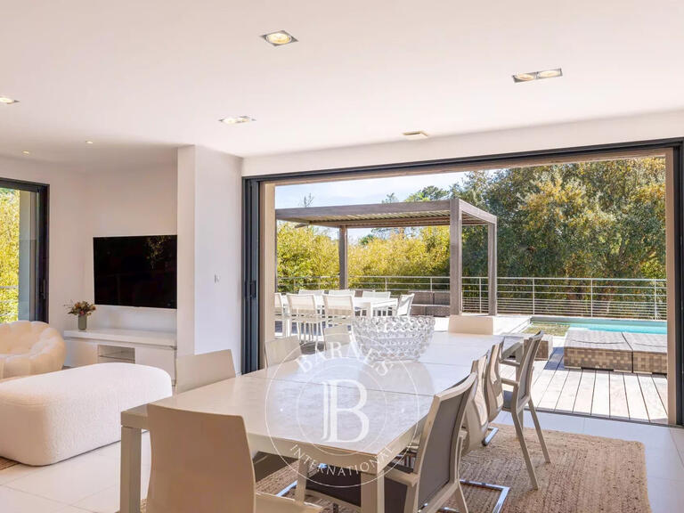 Villa Porto-Vecchio - 5 bedrooms - 350m²