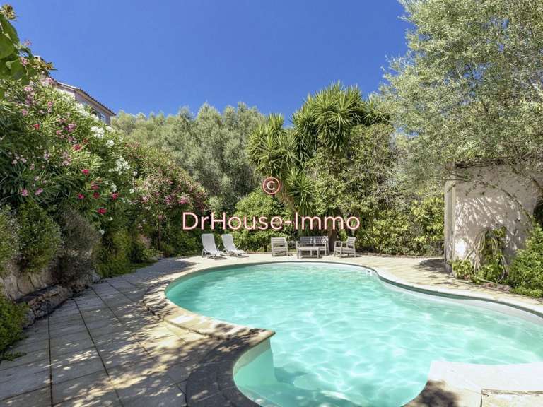 Villa Porto-Vecchio - 4 chambres - 174m²