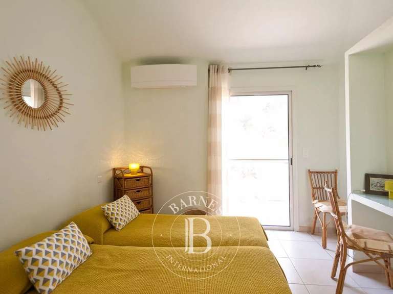 Villa Porto-Vecchio - 3 bedrooms - 140m²