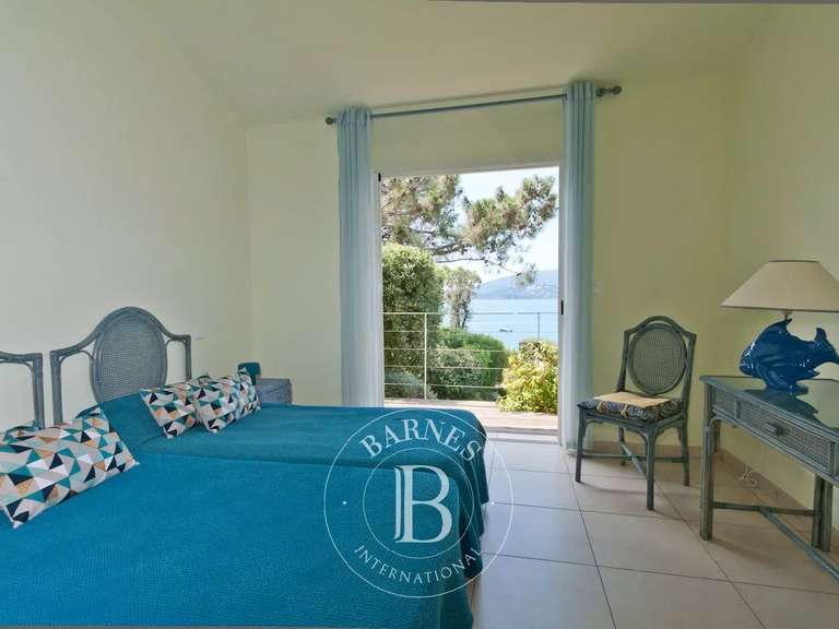 Villa Porto-Vecchio - 3 bedrooms - 140m²