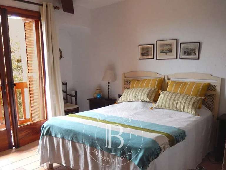 Villa Porto-Vecchio - 5 bedrooms - 250m²