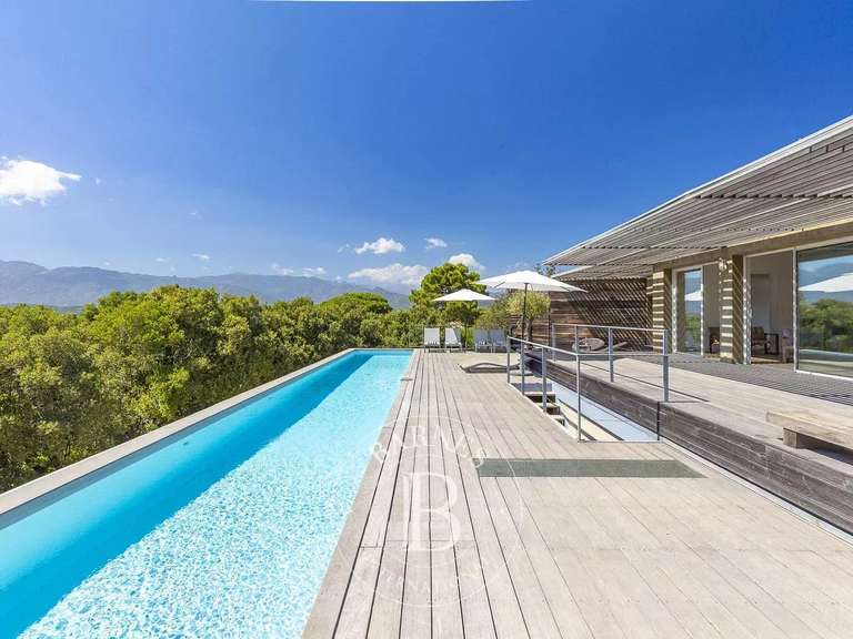 Villa Porto-Vecchio - 5 bedrooms - 170m²
