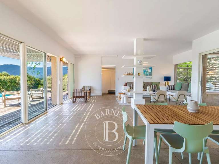 Villa Porto-Vecchio - 5 bedrooms - 170m²