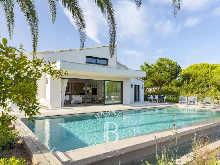 Villa Porto-Vecchio - 5 bedrooms - 1373m²