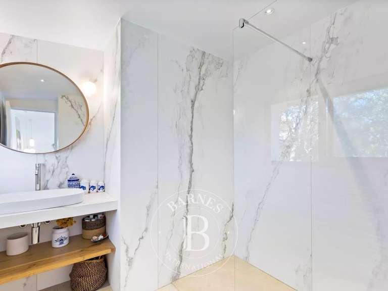 Villa Porto-Vecchio - 6 bedrooms - 220m²