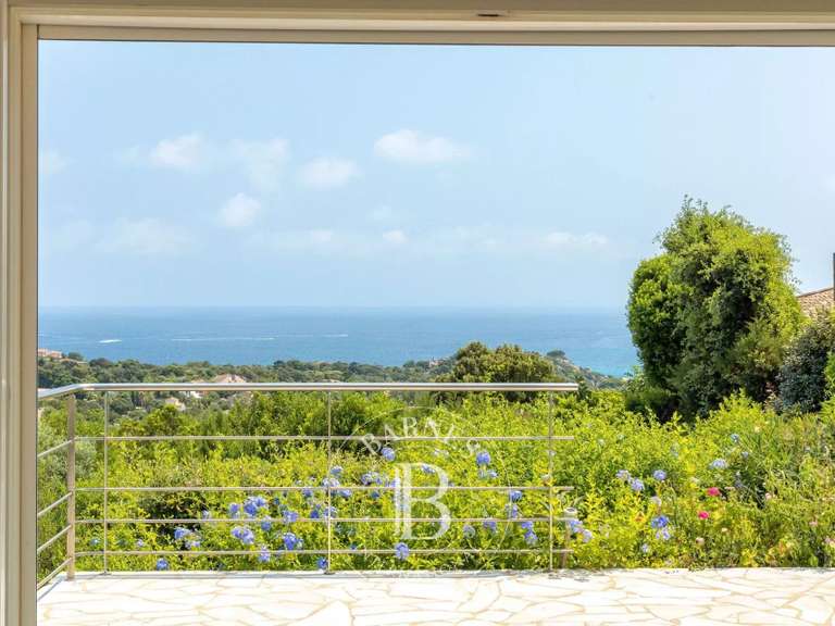 Villa avec Vue sur mer Porto-Vecchio - 140m²