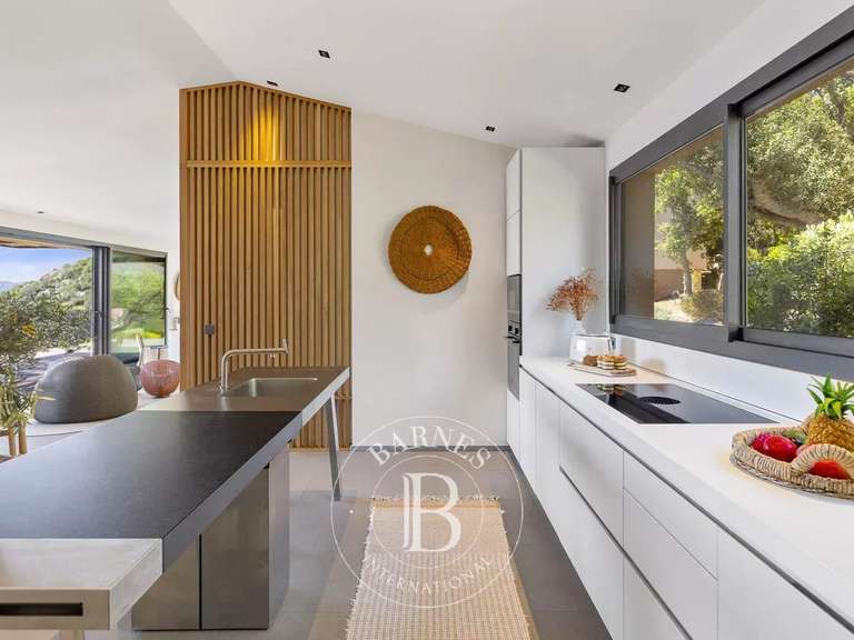 Villa with Sea view Porto-Vecchio - 6 bedrooms - 300m²