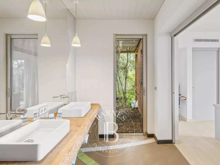 Villa with Sea view Porto-Vecchio - 7 bedrooms - 27431m²