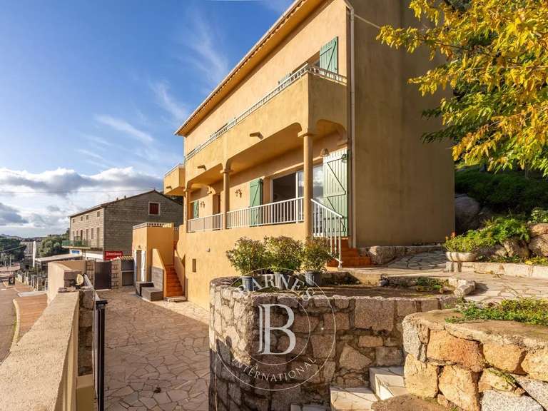 Villa with Sea view Porto-Vecchio - 4 bedrooms - 200m²
