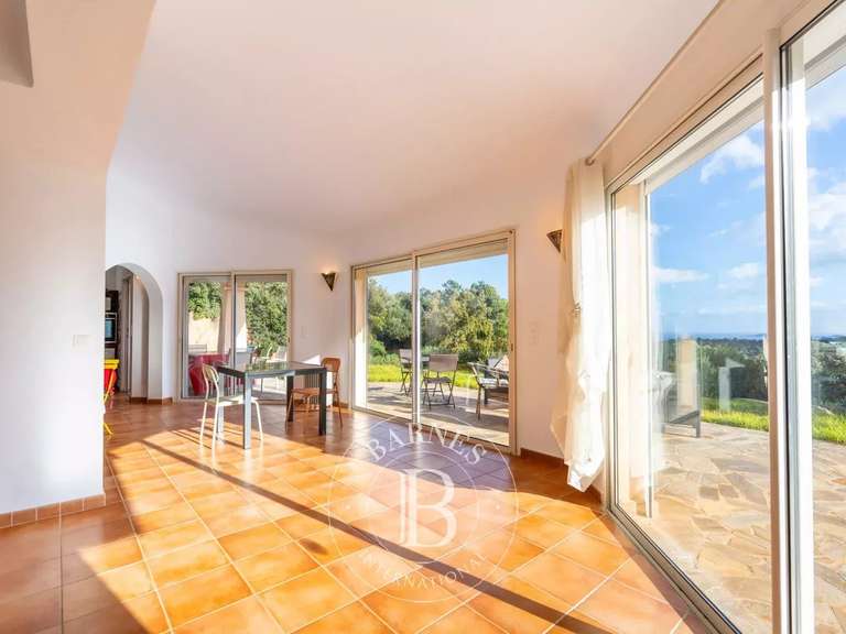 Villa Porto-Vecchio - 5 bedrooms - 193m²