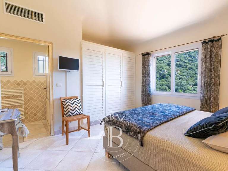 Villa with Sea view Porto-Vecchio - 5 bedrooms - 16885m²