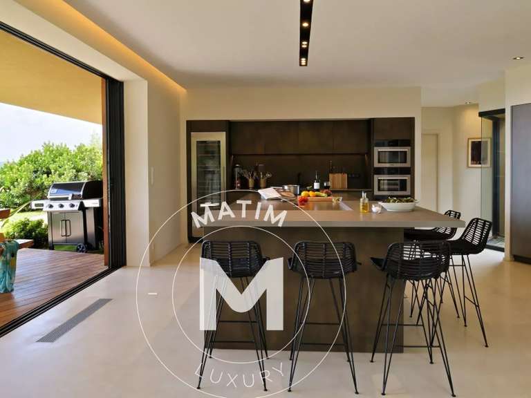 Villa Porto-Vecchio - 6 chambres - 600m²