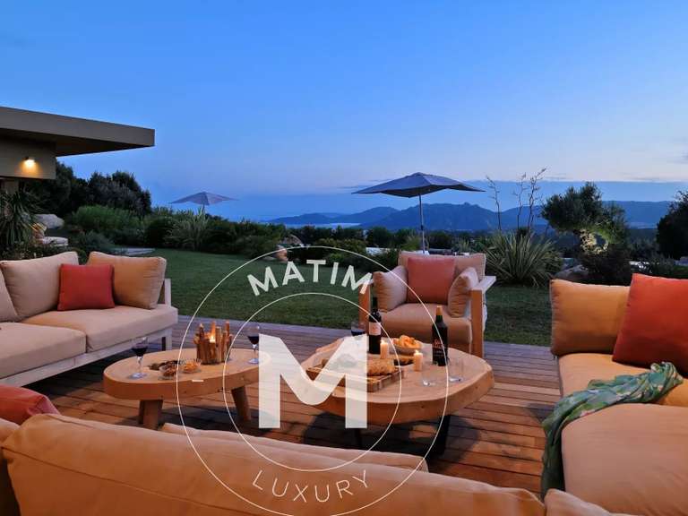 Villa Porto-Vecchio - 6 chambres - 600m²