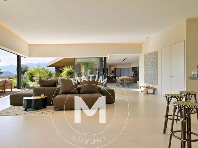 Villa Porto-Vecchio - 6 chambres - 600m²