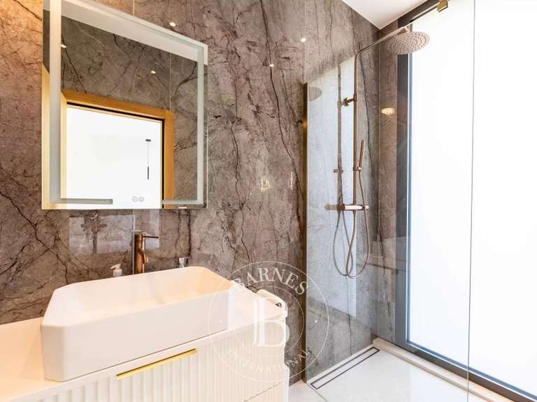 Villa Porto-Vecchio - 6 chambres - 320m²