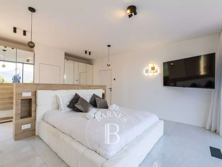 Villa Porto-Vecchio - 6 chambres - 320m²