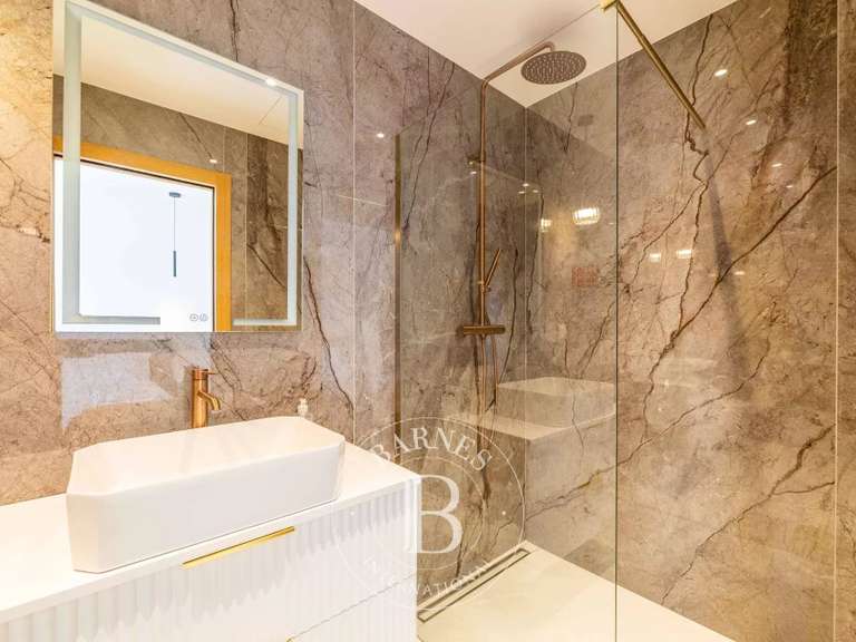 Villa Porto-Vecchio - 6 chambres - 320m²