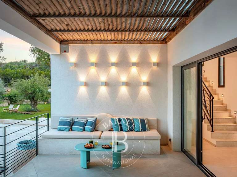 Villa Porto-Vecchio - 5 chambres - 250m²