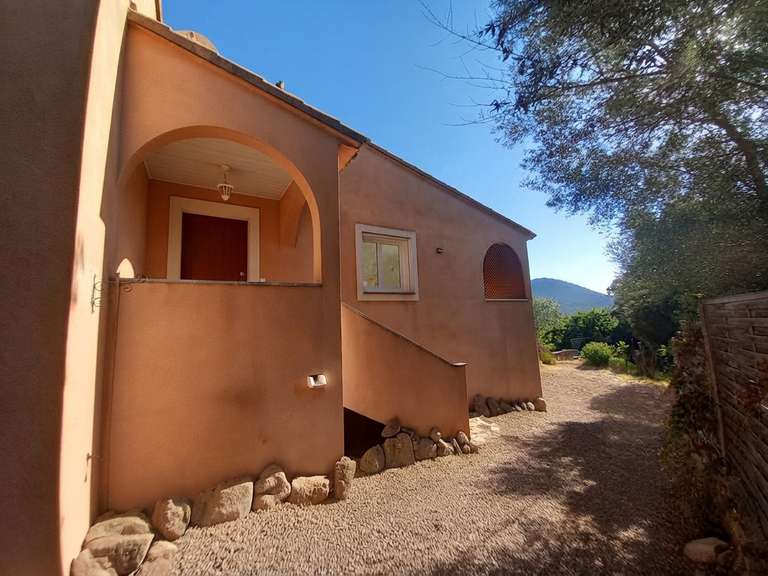 Villa Porto-Vecchio - 2 chambres - 91m²