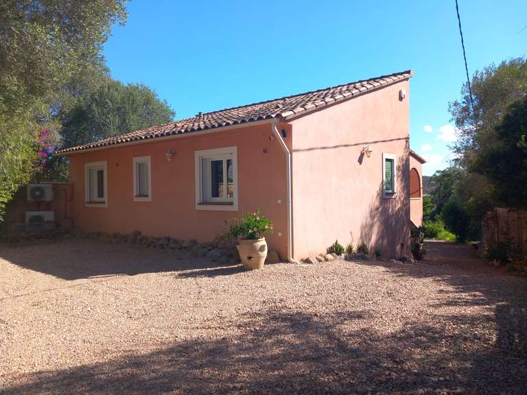 Villa Porto-Vecchio - 2 chambres - 91m²