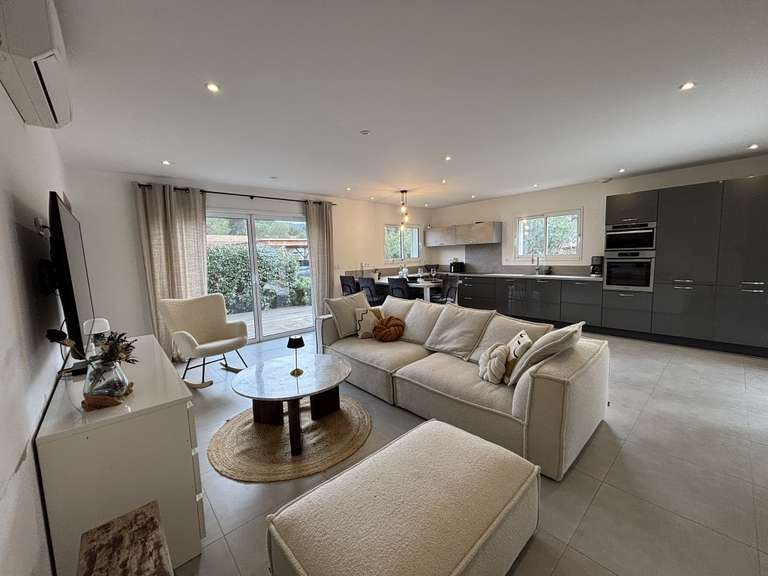 Villa Porto-Vecchio - 2 chambres - 85m²