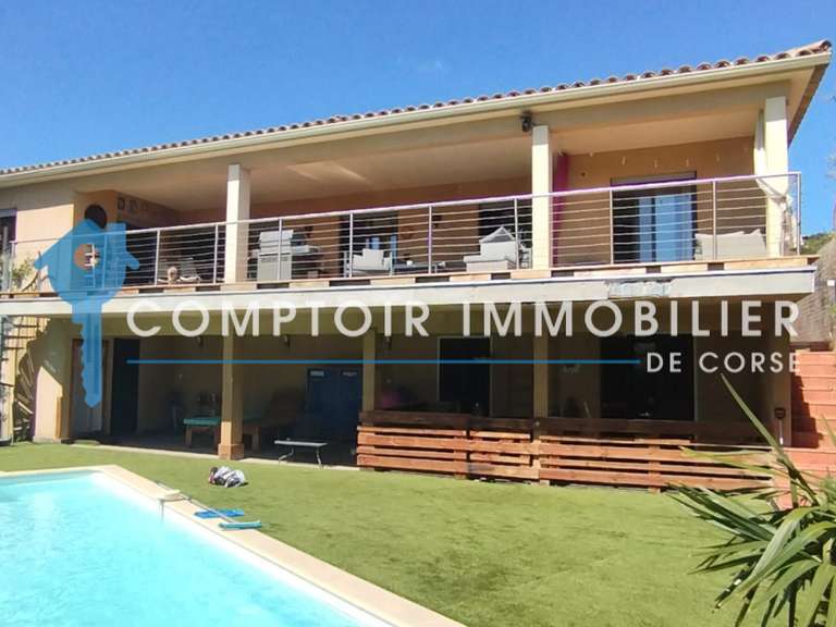 Villa Porto-Vecchio - 6 chambres - 195m²