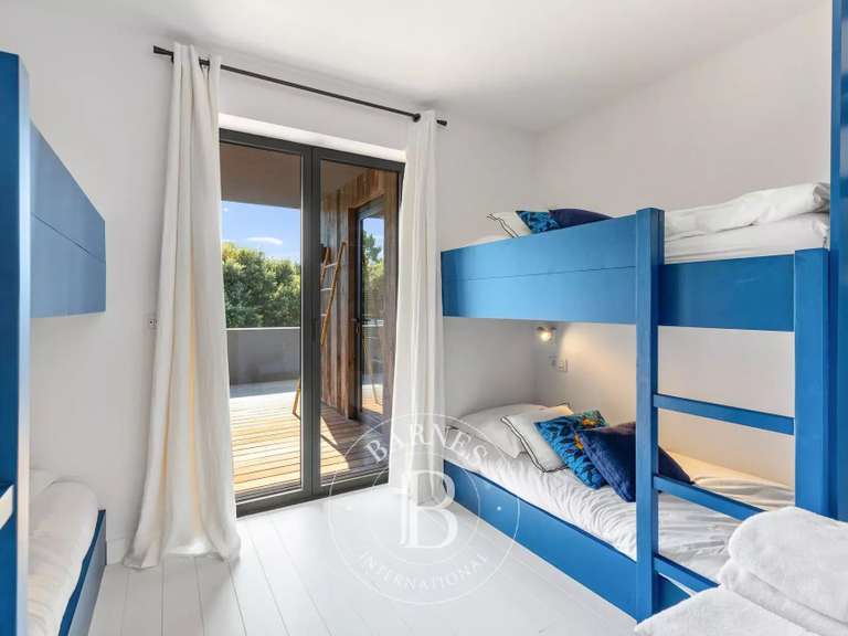 Villa Porto-Vecchio - 4 chambres - 200m²