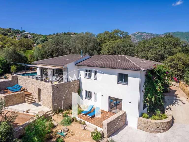 Villa Porto-Vecchio - 5 chambres - 215m²