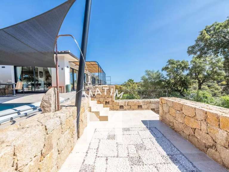 Villa Porto-Vecchio - 5 chambres - 215m²