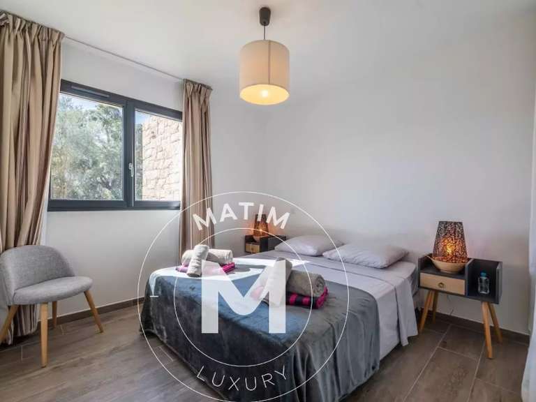 Villa Porto-Vecchio - 5 chambres - 215m²