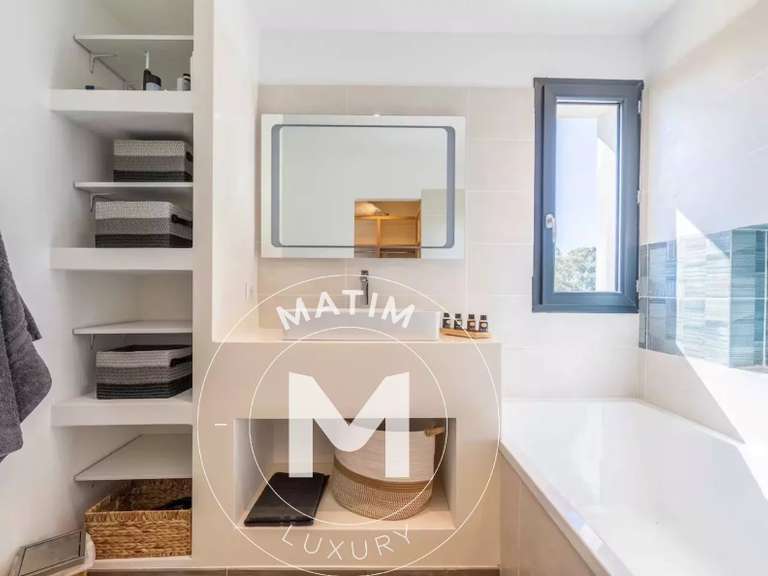 Villa Porto-Vecchio - 5 chambres - 215m²