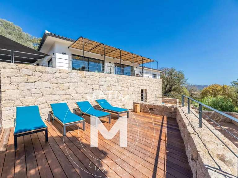 Villa Porto-Vecchio - 5 chambres - 215m²