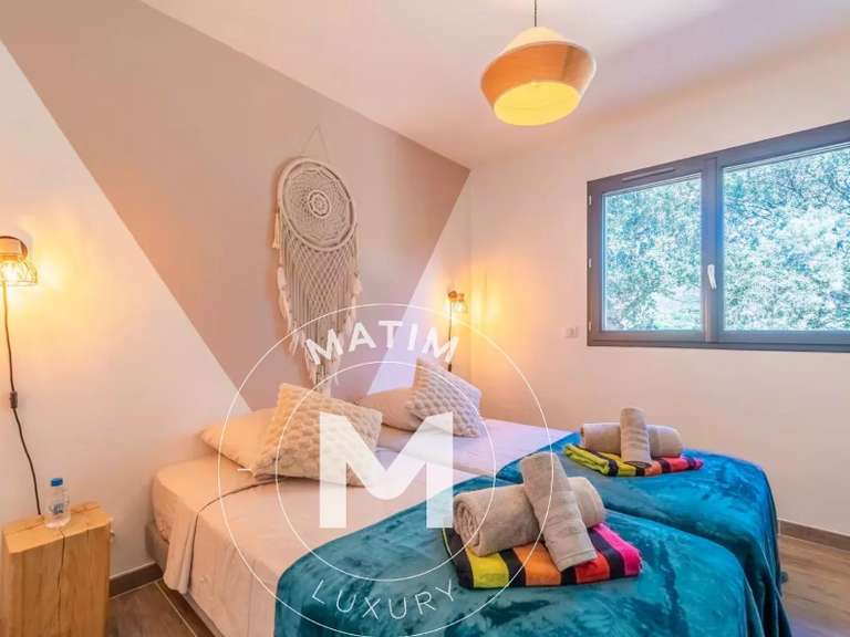 Villa Porto-Vecchio - 5 chambres - 215m²